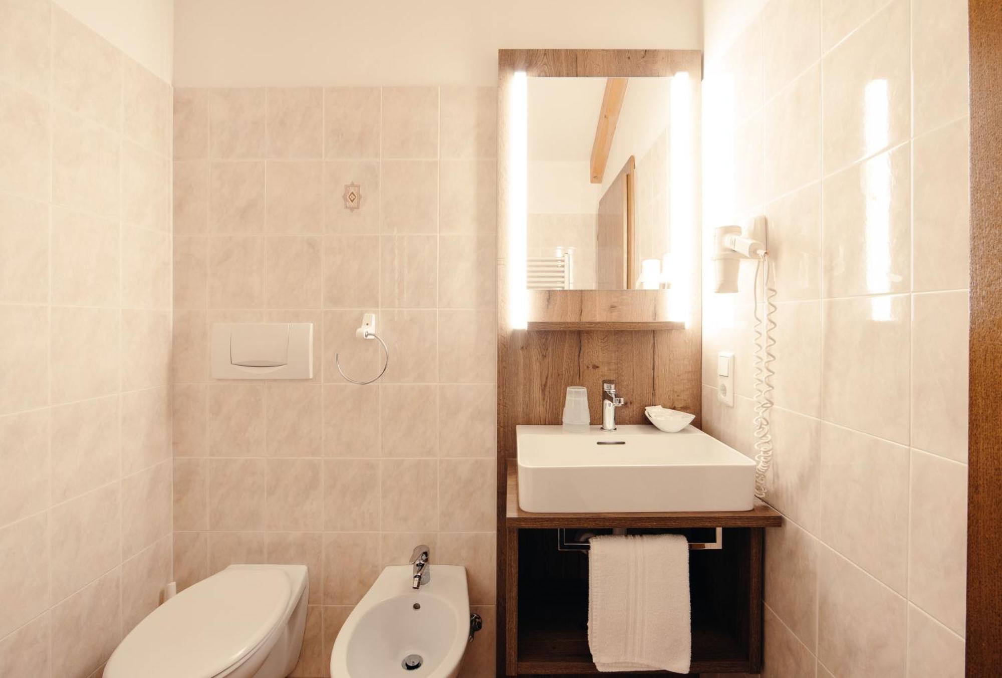טרודנה Hotel Ludwigshof & Luvina חדר תמונה